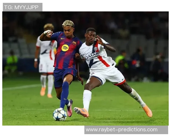 中超精彩对决巴黎圣日耳曼与尤文图斯战平引发全场热烈反响